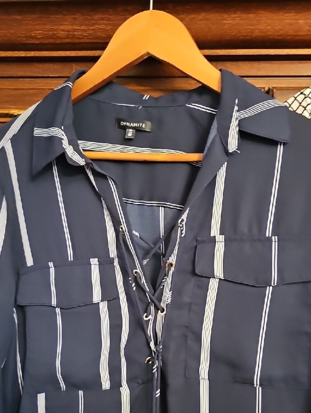 2/25$ Women's Blouses - Size M - Picture 3 of 5